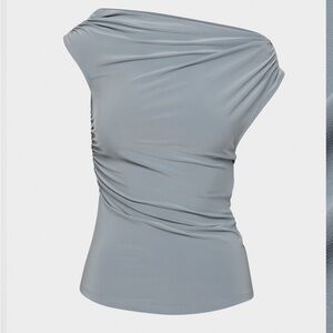 Aritzia Babaton gallery top